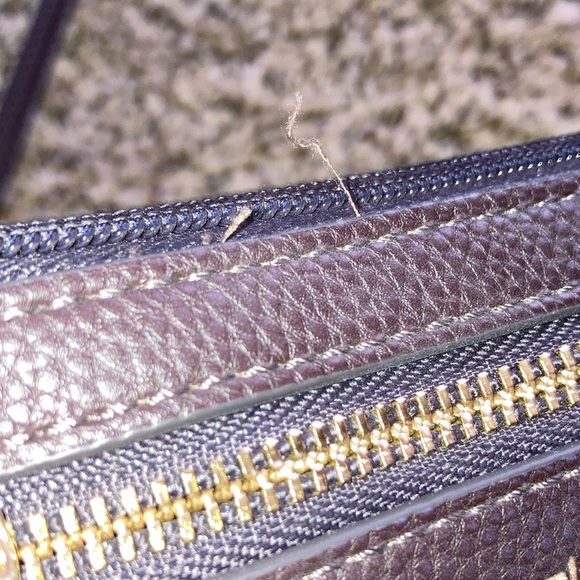 Liz Claiborne Elly Crossbody - Picture 8 of 16